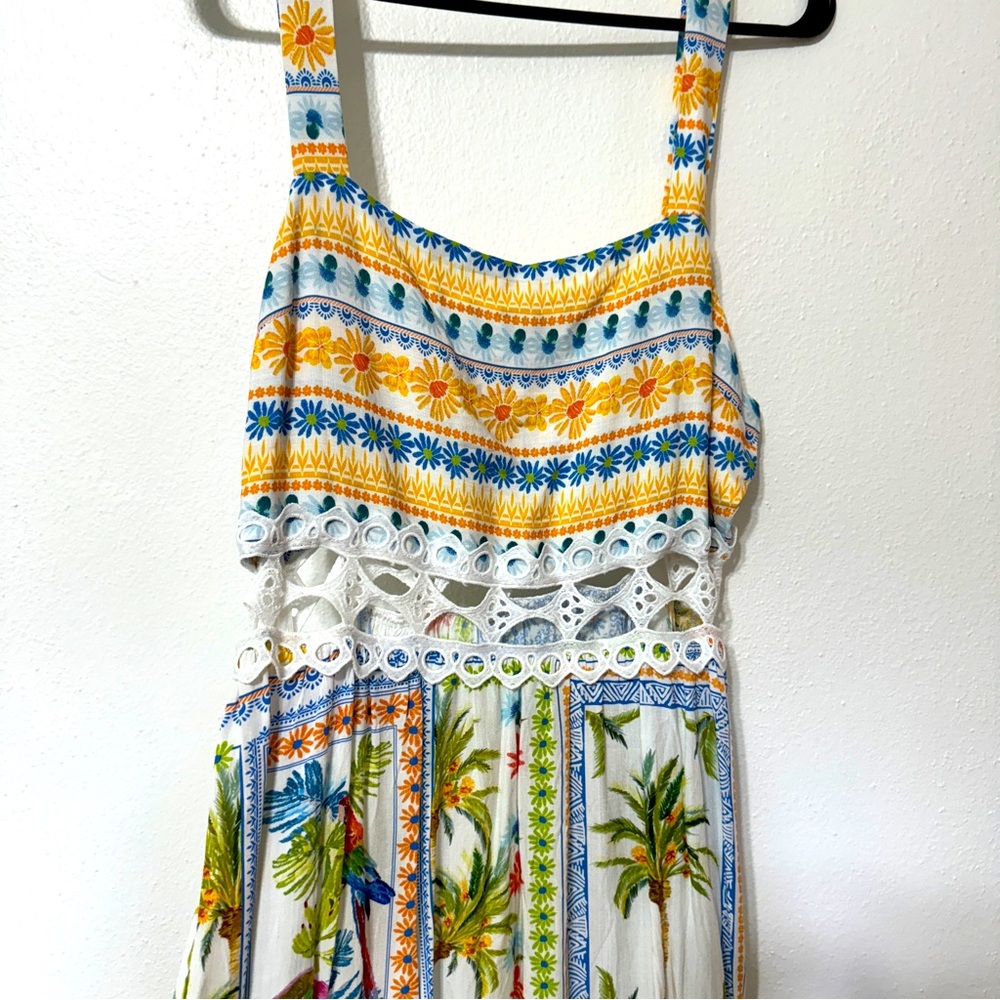 Cute Dress with a Rio Flare - Picture 4 of 5